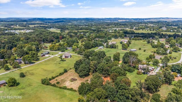 1939 Smoky View Circle, Maryville, TN 37801