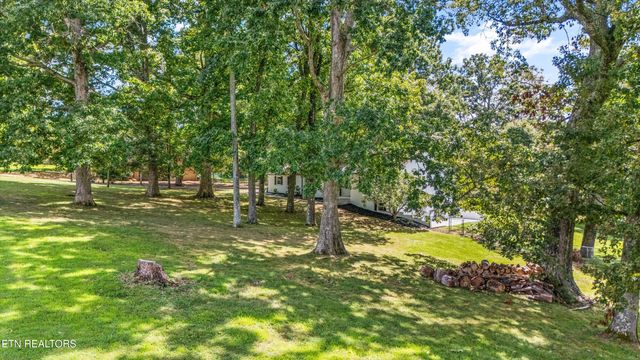 1939 Smoky View Circle, Maryville, TN 37801