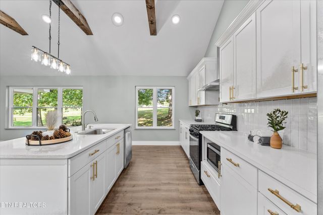 1939 Smoky View Circle, Maryville, TN 37801