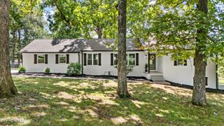 1939 Smoky View Circle, Maryville, TN 37801