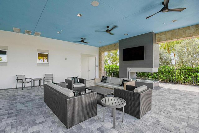 3213 TORTA COURT, Bradenton, FL 34211