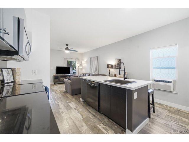 720 E 8th St, Loveland, CO 80537