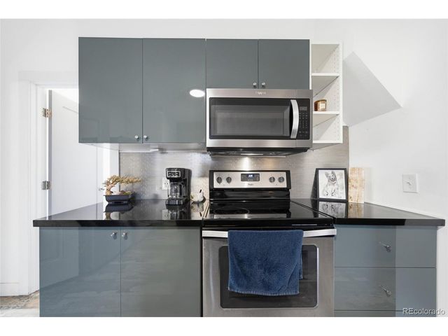 720 E 8th St, Loveland, CO 80537