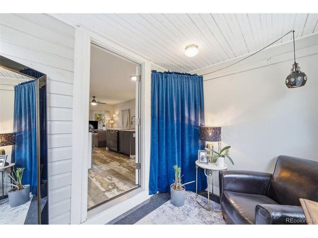 720 E 8th St, Loveland, CO 80537