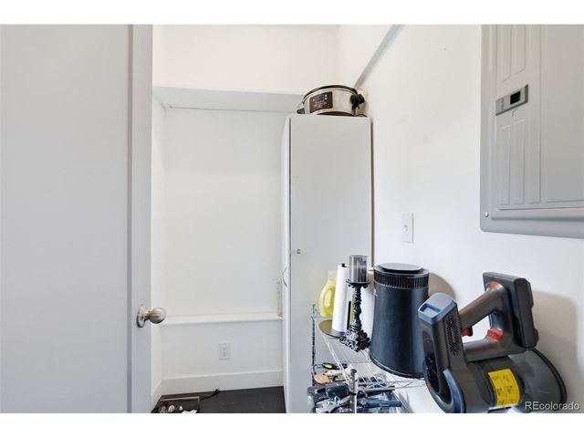 720 E 8th St, Loveland, CO 80537