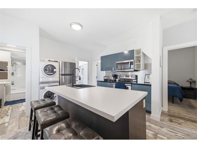 720 E 8th St, Loveland, CO 80537