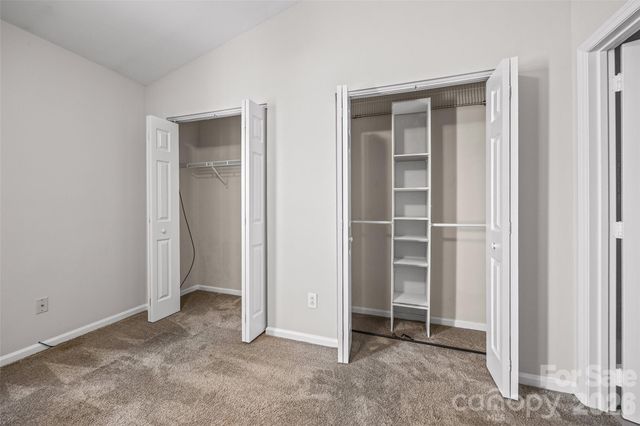 8117 Circle Tree Lane, Charlotte, NC 28277