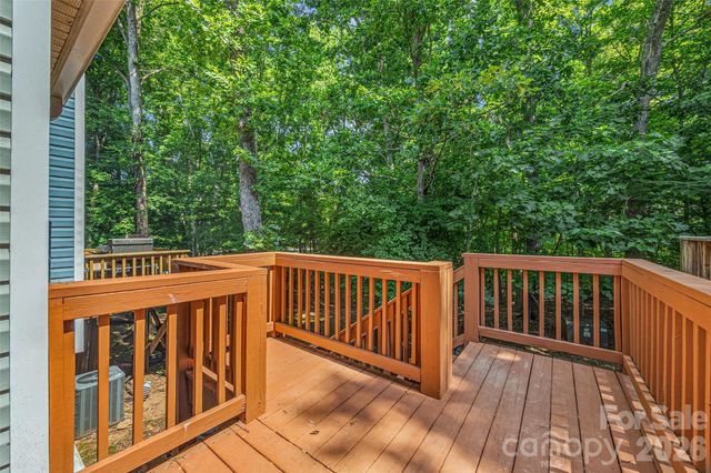 8117 Circle Tree Lane, Charlotte, NC 28277