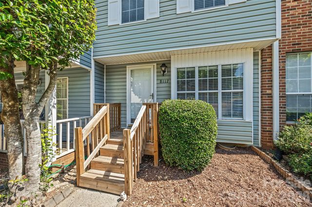 8117 Circle Tree Lane, Charlotte, NC 28277