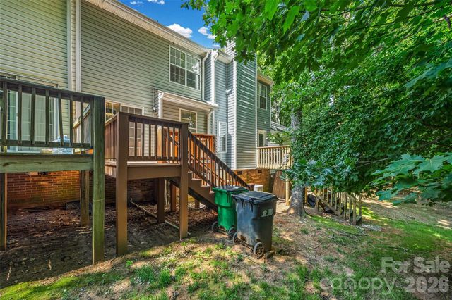 8117 Circle Tree Lane, Charlotte, NC 28277