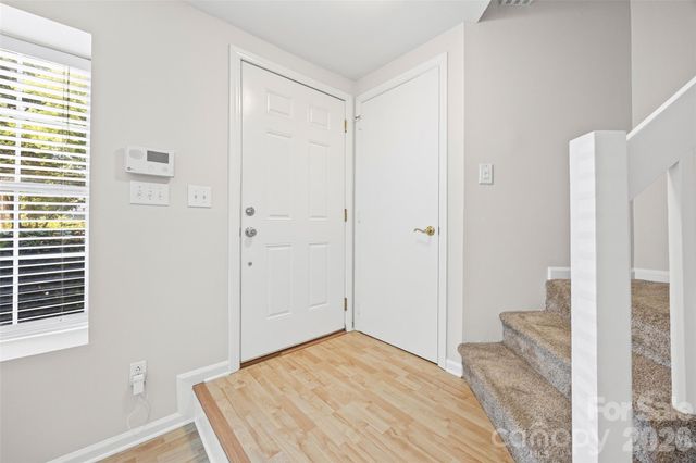8117 Circle Tree Lane, Charlotte, NC 28277