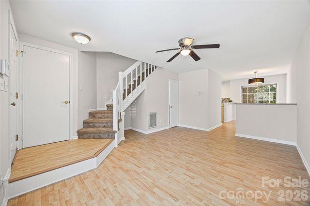 8117 Circle Tree Lane, Charlotte, NC 28277