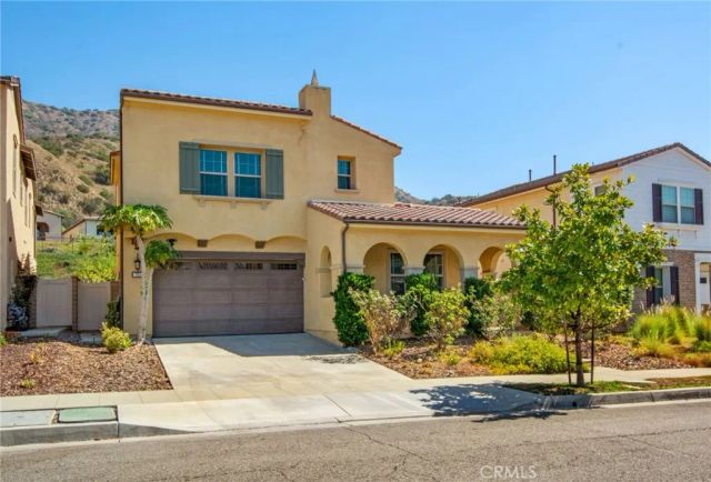 731 E Orange Blossom, Azusa, CA 91702