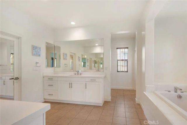 731 E Orange Blossom, Azusa, CA 91702