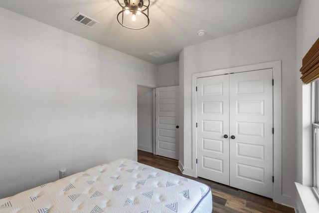111 Brookside ST, Hutto, TX 78634