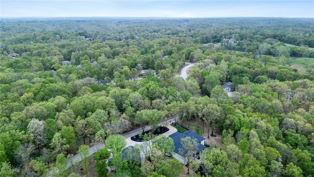 13886 Dartmoor Road, Bentonville, AR 72712