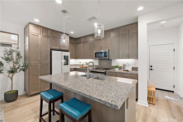 330 Harvest Drive, Rancho Mission Viejo, CA 92694