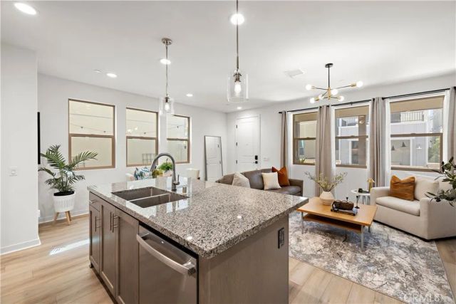 330 Harvest Drive, Rancho Mission Viejo, CA 92694