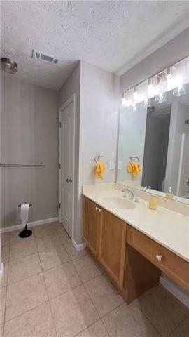 2016 Jameson Circle, Lawrenceville, GA 30043