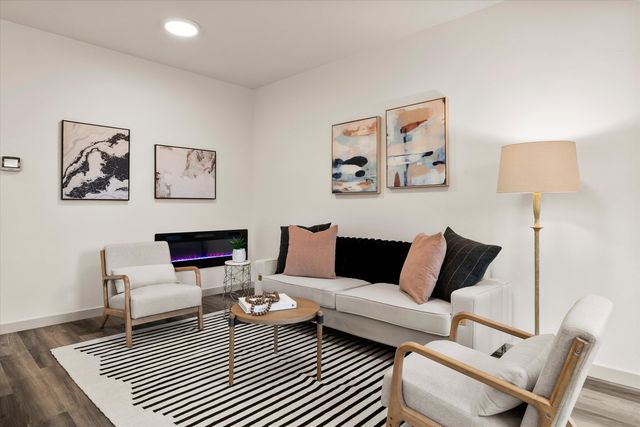 550 NW 28th Court, Redmond, OR 97756