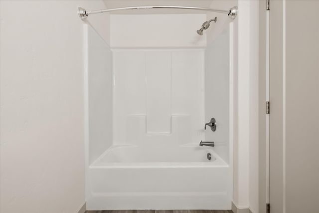 550 NW 28th Court, Redmond, OR 97756