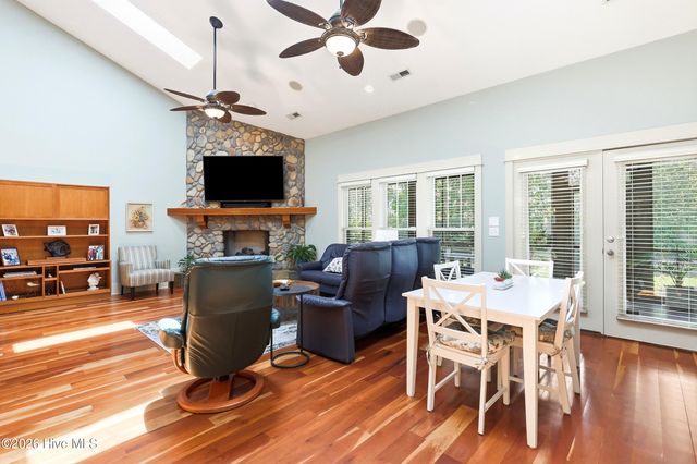 1615 Airlie Forest Court, Wilmington, NC 28403
