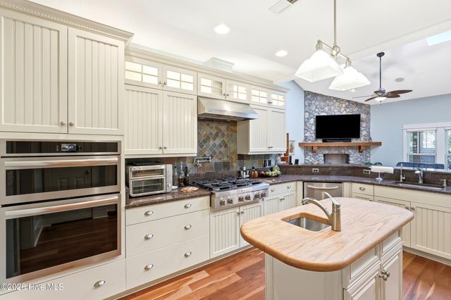 1615 Airlie Forest Court, Wilmington, NC 28403