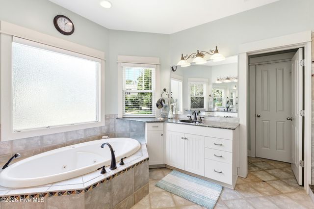 1615 Airlie Forest Court, Wilmington, NC 28403