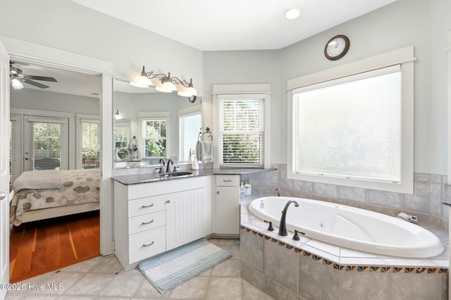 1615 Airlie Forest Court, Wilmington, NC 28403