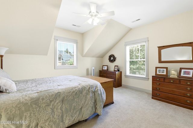 1615 Airlie Forest Court, Wilmington, NC 28403