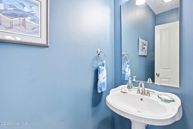 1615 Airlie Forest Court, Wilmington, NC 28403