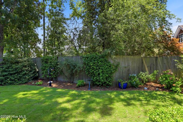 1615 Airlie Forest Court, Wilmington, NC 28403