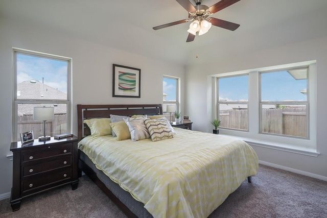 681 Nautical LOOP, Kyle, TX 78640