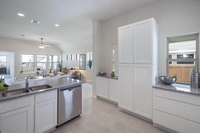 681 Nautical LOOP, Kyle, TX 78640