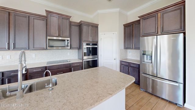 15790 WHITEBARK Drive, Jacksonville, FL 32218