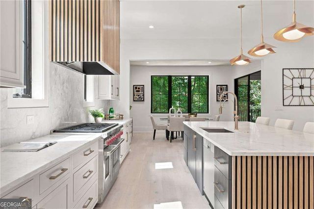 952 Cumberland Road NE, Atlanta, GA 30306