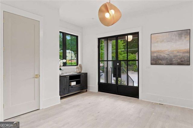 952 Cumberland Road NE, Atlanta, GA 30306