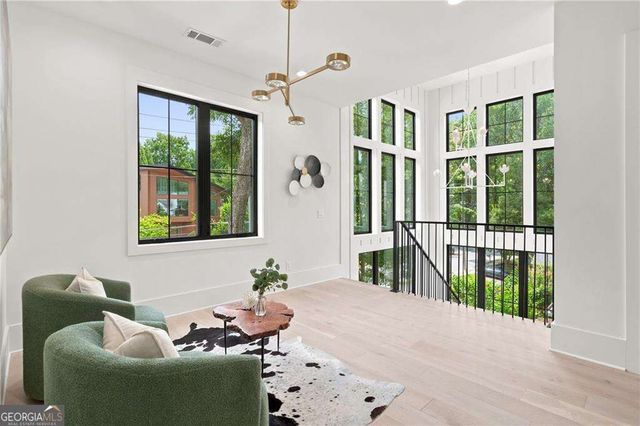 952 Cumberland Road NE, Atlanta, GA 30306