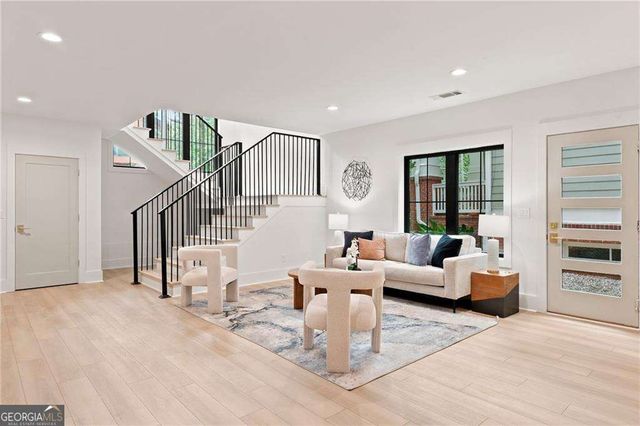 952 Cumberland Road NE, Atlanta, GA 30306