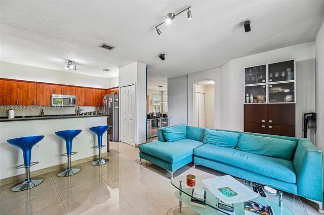 8175 NW 114th Place, Doral, FL 33178