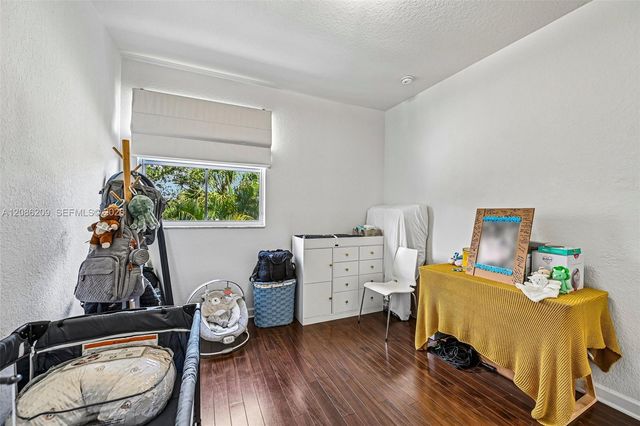 8175 NW 114th Place, Doral, FL 33178