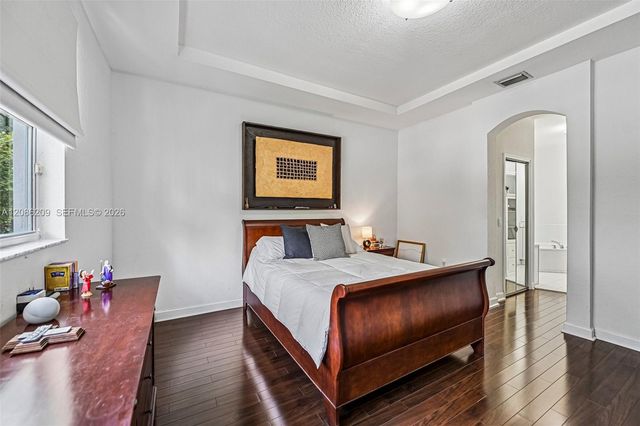 8175 NW 114th Place, Doral, FL 33178