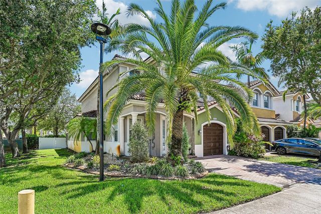 8175 NW 114th Place, Doral, FL 33178