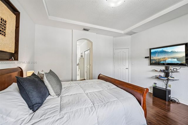 8175 NW 114th Place, Doral, FL 33178
