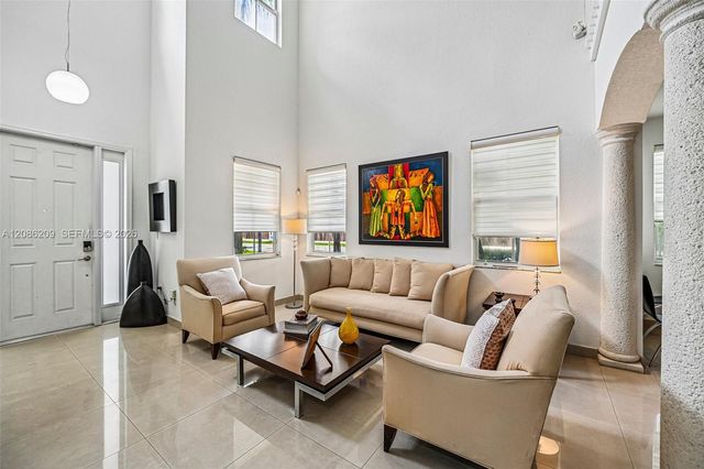 8175 NW 114th Place, Doral, FL 33178