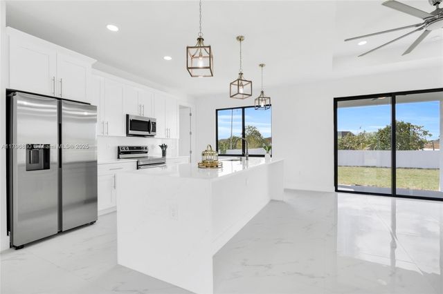 4115 20th ST SW, Lehigh Acres, FL 33397