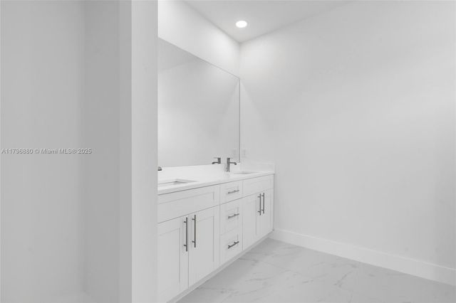 4115 20th ST SW, Lehigh Acres, FL 33397