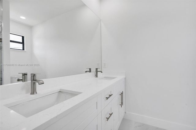 4115 20th ST SW, Lehigh Acres, FL 33397