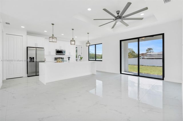 4115 20th ST SW, Lehigh Acres, FL 33397