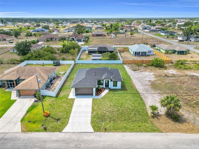 4115 20th ST SW, Lehigh Acres, FL 33397